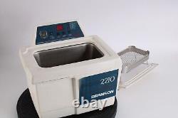 Branson 2210R-DTH Heating Ultrasonic Cleaner Bath with Lid